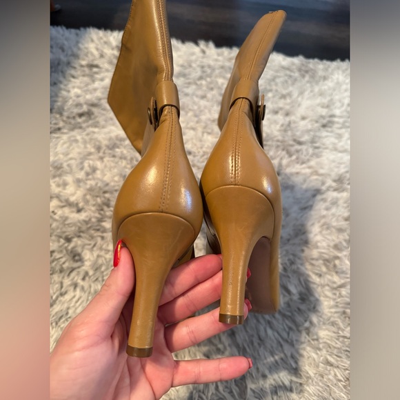 vintage leather heeled boots - Picture 9 of 14